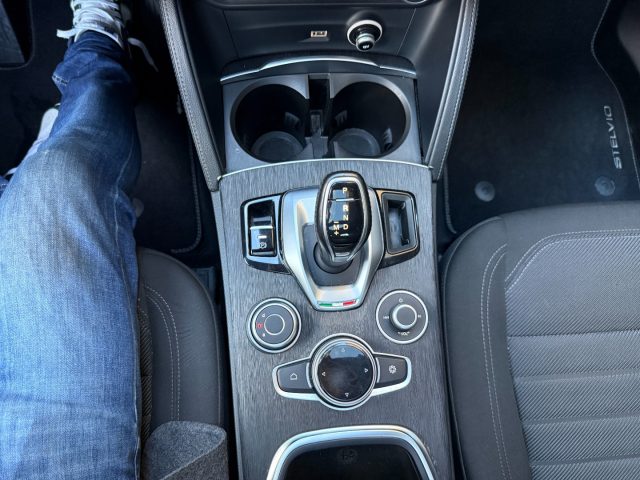 ALFA ROMEO Stelvio usata, con Touch screen