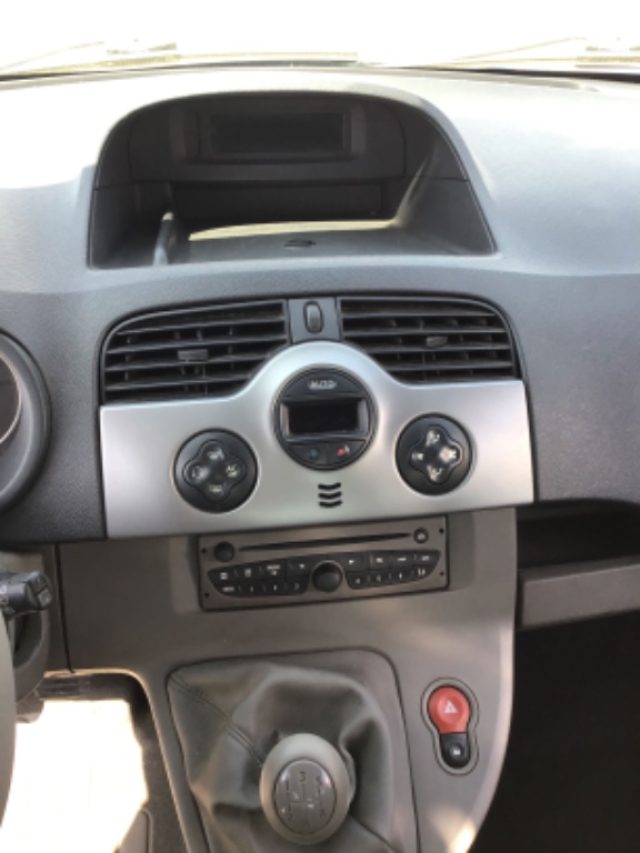 RENAULT Kangoo usata, con Controllo automatico clima