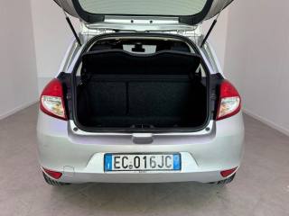RENAULT Clio usata 11