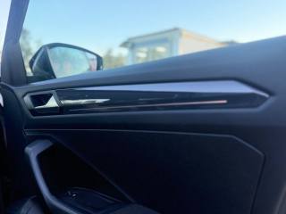 VOLKSWAGEN T-Roc usata 29
