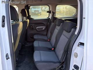 TOYOTA Proace City usata, con Isofix