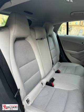 MERCEDES-BENZ CLA 180 usata 12