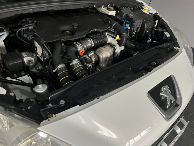 PEUGEOT 308 usata, con Controllo automatico clima
