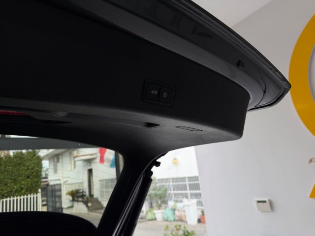 AUDI Q3 usata, con Volante in pelle