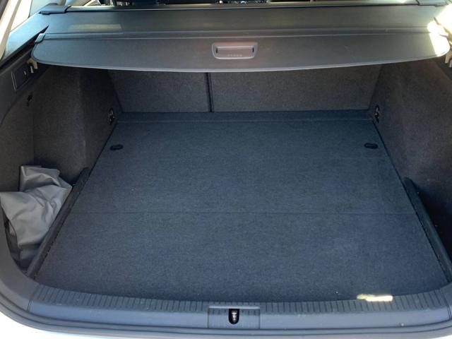 VOLKSWAGEN Golf Variant usata, con Bracciolo