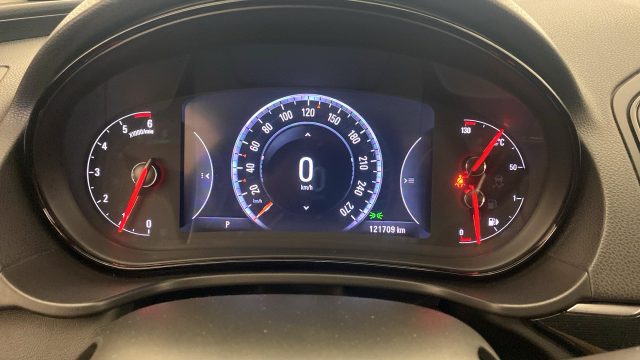 OPEL Insignia usata, con Portellone posteriore elettrico