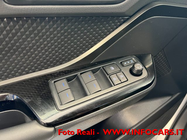 TOYOTA C-HR usata, con Controllo elettronico della corsia