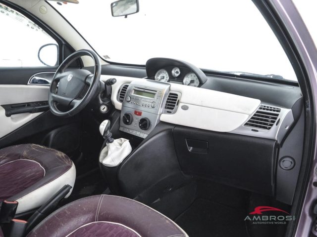 LANCIA Ypsilon usata 11
