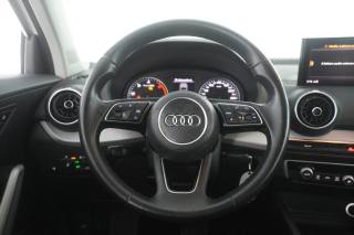AUDI Q2 usata 10