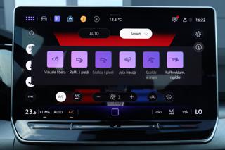 VOLKSWAGEN Golf usata, con Isofix