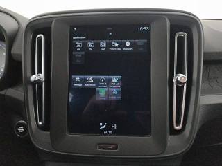 VOLVO XC40 usata, con Volante in pelle