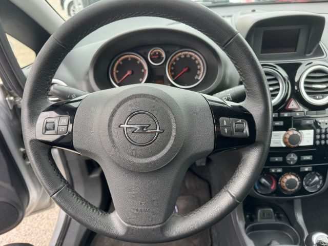OPEL Corsa usata, con Climatizzatore