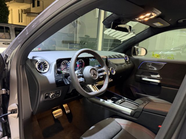 MERCEDES-BENZ GLA 200 usata 52