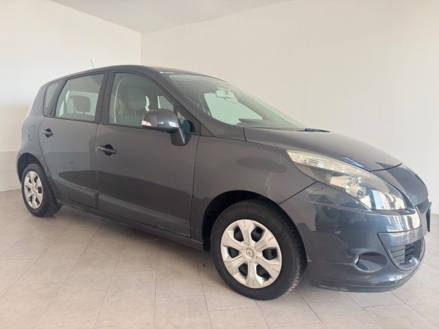 RENAULT Scenic usata 1