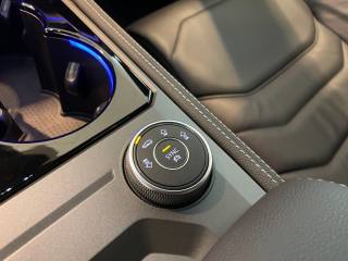 VOLKSWAGEN Touareg usata, con Regolazione elettrica sedili