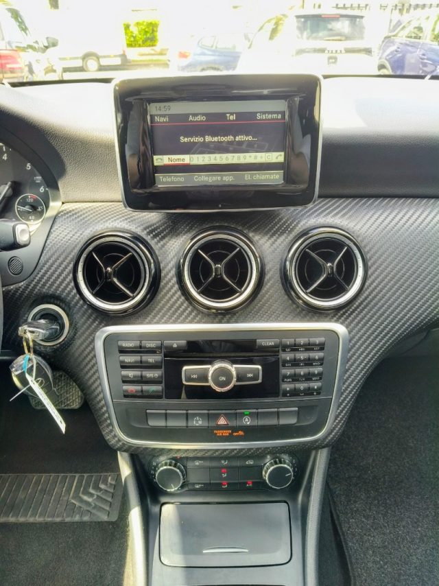 MERCEDES-BENZ GLA 180 usata, con Climatizzatore