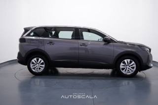 PEUGEOT 5008 usata, con Cerchi in lega