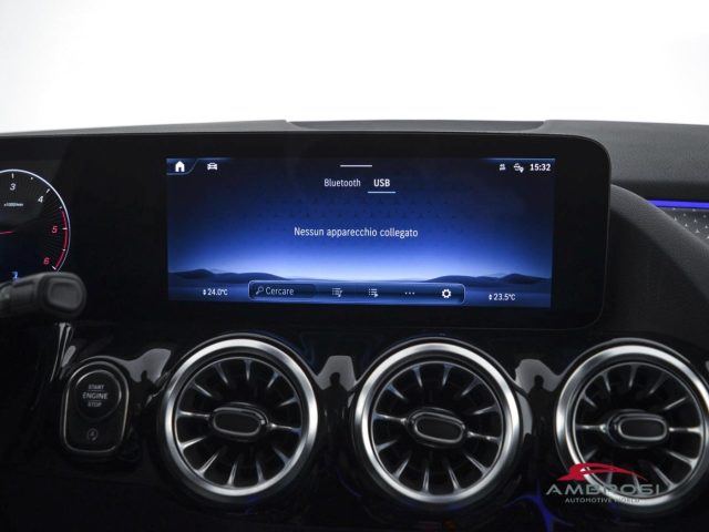 MERCEDES-BENZ GLA 200 usata 14