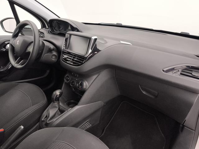PEUGEOT 208 usata, con Hill holder