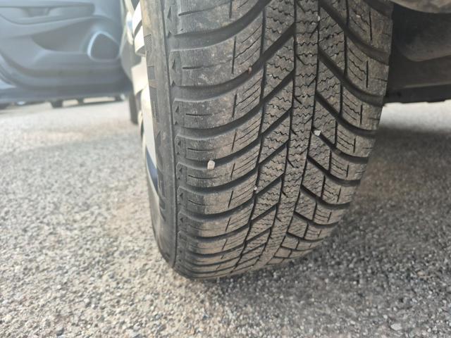 RENAULT Captur usata, con Cruise Control