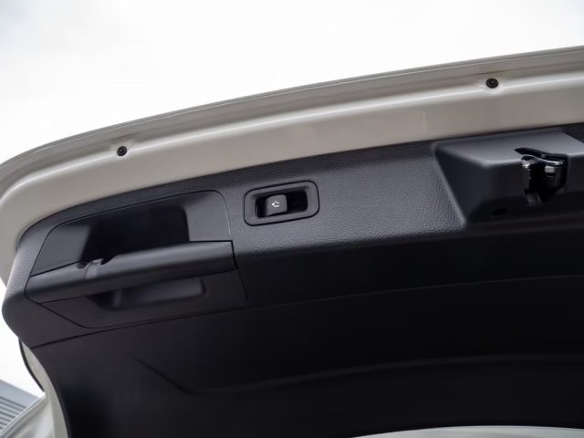 MERCEDES-BENZ A 180 usata, con Sedili riscaldati