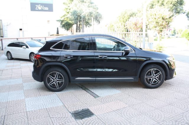 MERCEDES-BENZ EQA usata, con Climatizzatore