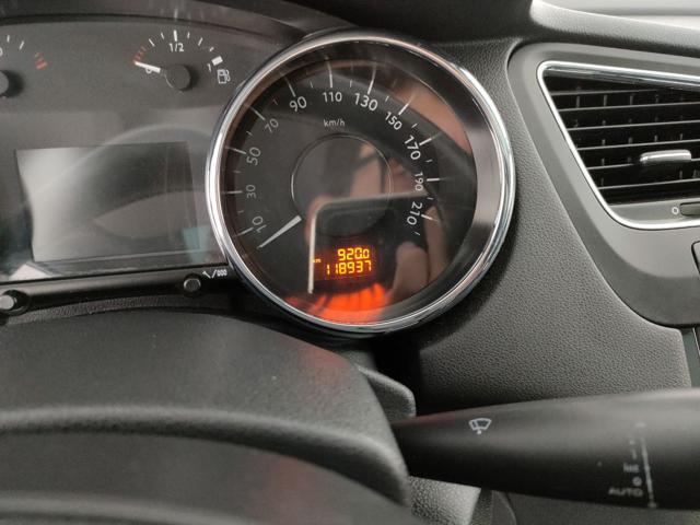 PEUGEOT 5008 usata, con Volante in pelle