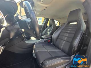 MERCEDES-BENZ GLA 180 usata 26