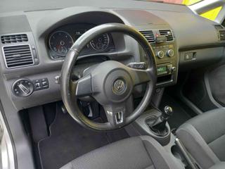 VOLKSWAGEN Touran usata, con Specchietti laterali elettrici