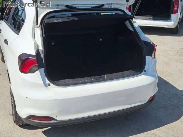 FIAT Tipo usata, con USB