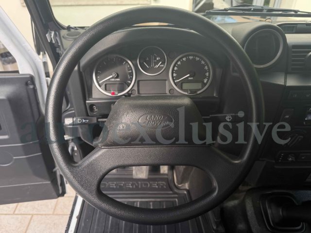 LAND ROVER Defender usata 11