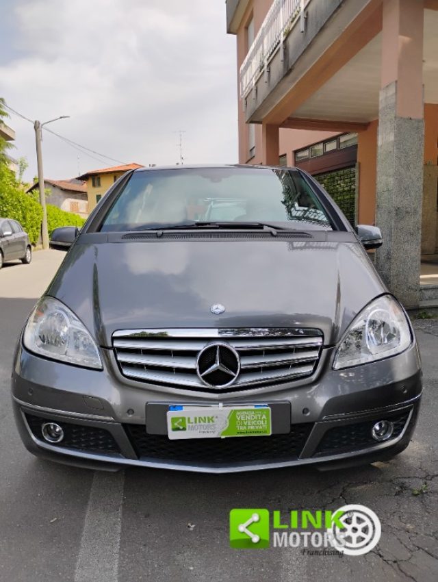 MERCEDES-BENZ A 160 usata, con USB