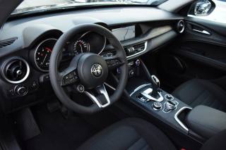 ALFA ROMEO Stelvio usata, con Alzacristalli elettrici