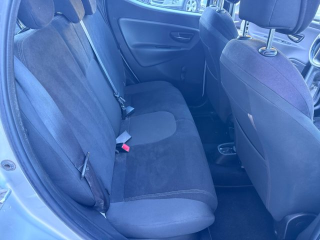 LANCIA Ypsilon usata, con USB