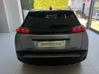 PEUGEOT 2008 usata, con Luci diurne LED
