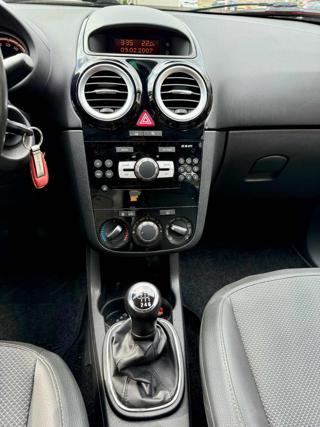OPEL Corsa usata, con Servosterzo