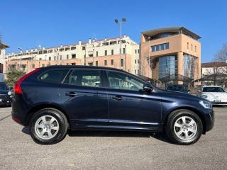 VOLVO XC60 usata, con Airbag laterali