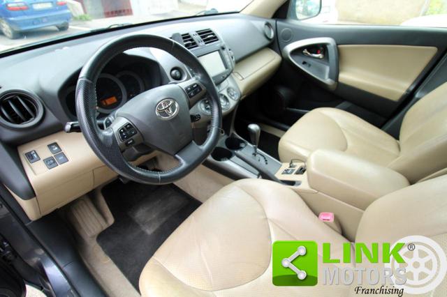 TOYOTA RAV 4 MY23 usata, con Climatizzatore