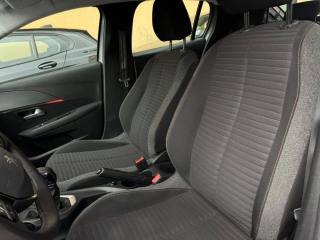 PEUGEOT 208 usata, con Autoradio digitale