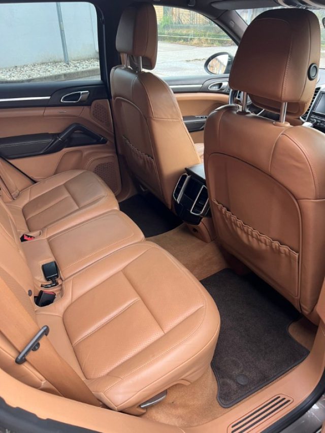 PORSCHE Cayenne usata, con Controllo trazione