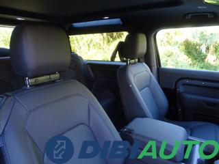 LAND ROVER Defender usata, con USB