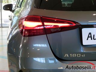 MERCEDES-BENZ A 180 usata, con Fari LED