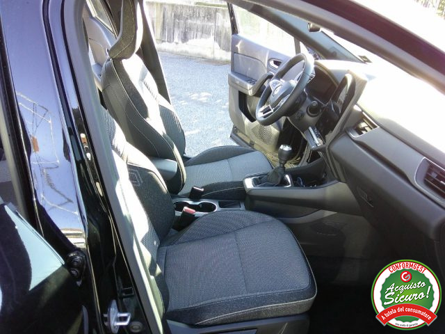 RENAULT Captur usata, con Fari LED