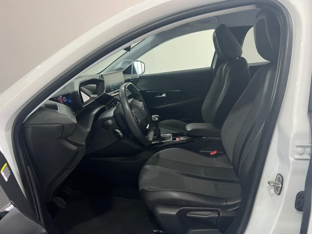 PEUGEOT 208 usata, con Autoradio