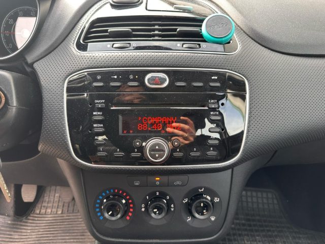 FIAT Punto usata, con USB