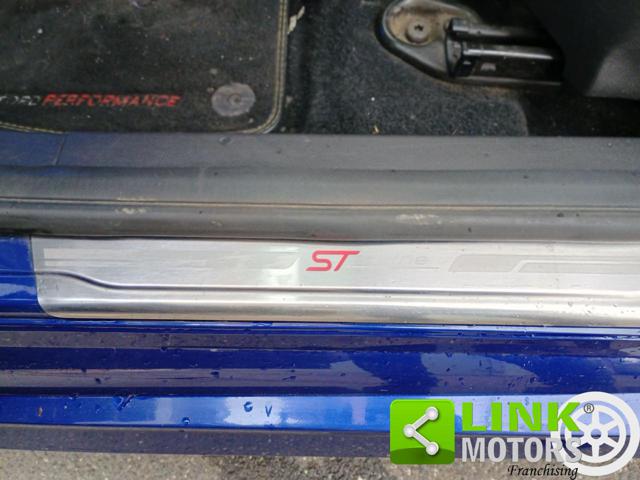 FORD Focus usata, con MP3