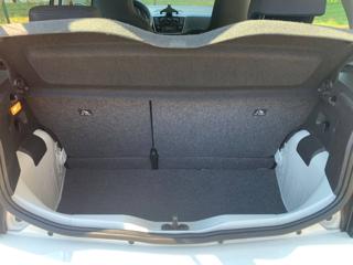 VOLKSWAGEN up! usata, con Sistema di navigazione