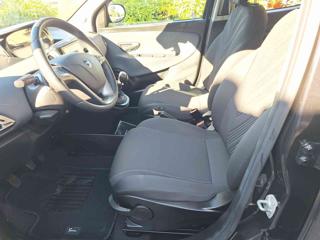 LANCIA Ypsilon usata, con Autoradio