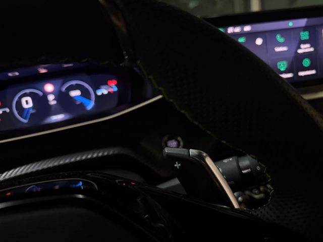 PEUGEOT 2008 usata, con Touch screen
