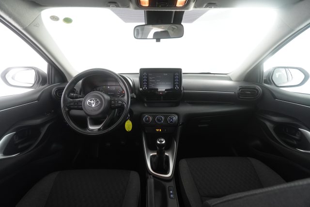 TOYOTA Yaris usata 3